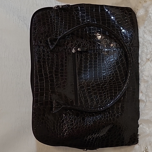 Great condition Dark brown large croc embossed tote - Picture 2 of 9